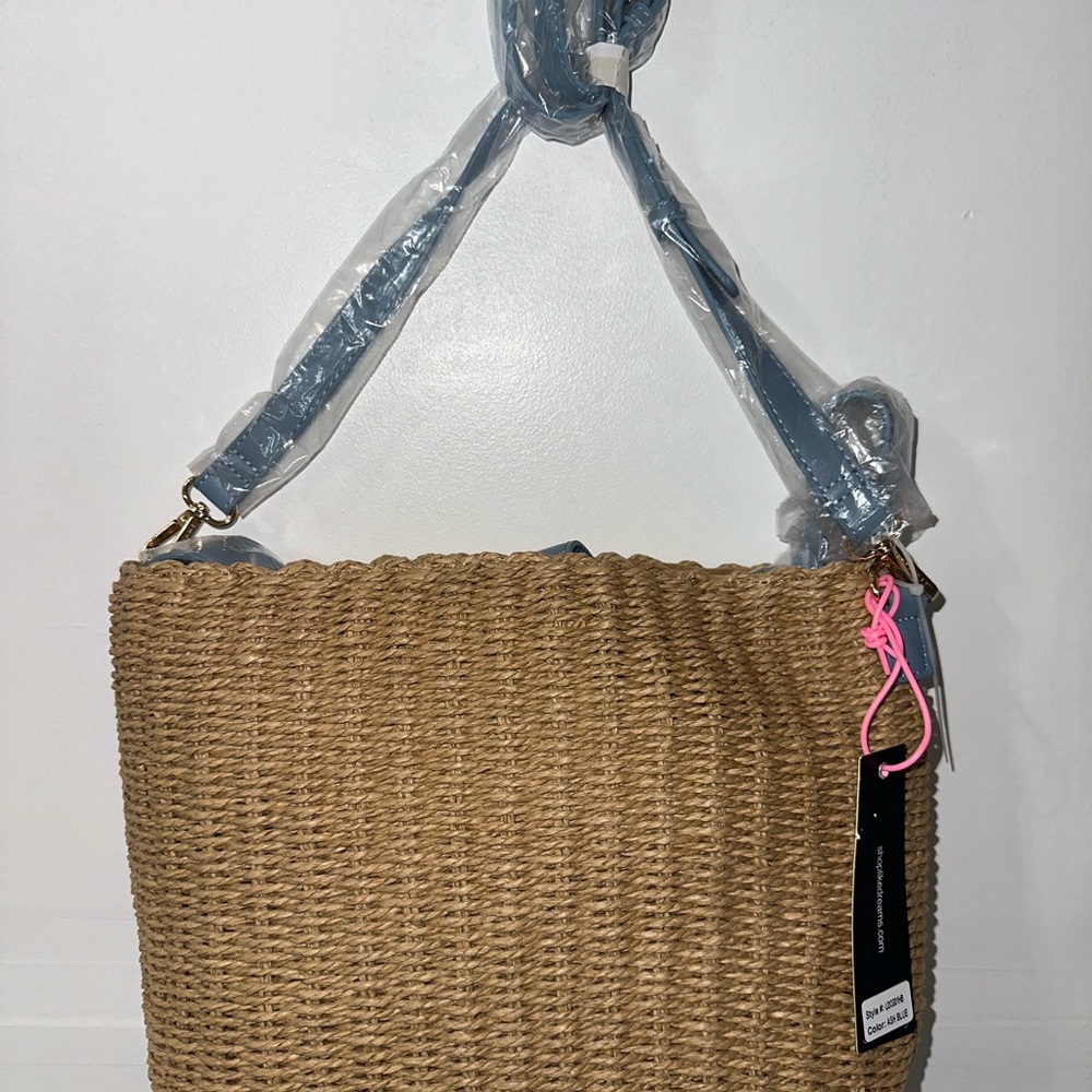 NWT Like Dreams Women's Blue Woven Shoulder Bag - Picture 3 of 3